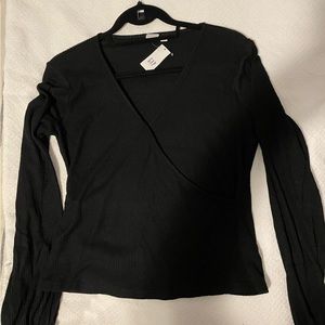 Gap long sleeve black ribbed shirt